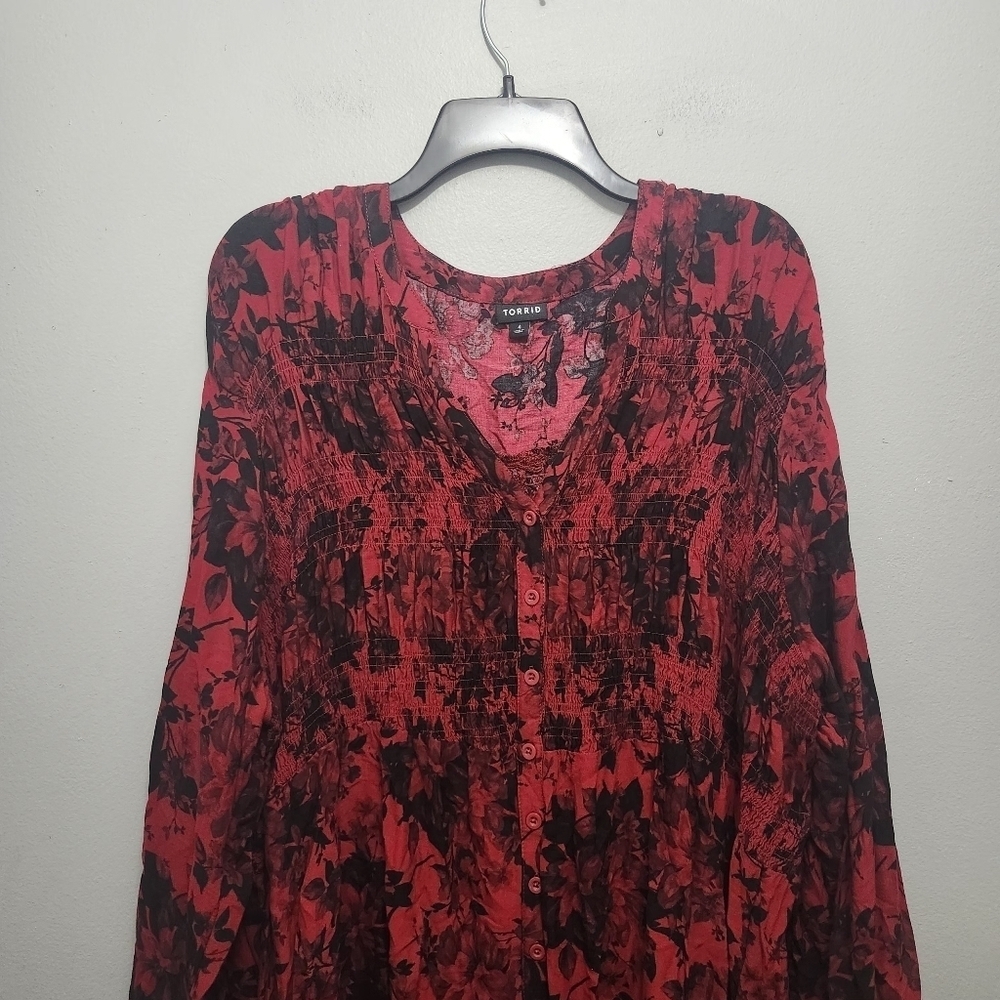 Torrid women's button-down shirt tunic blouse size 4 red and black smock… - Picture 2 of 9